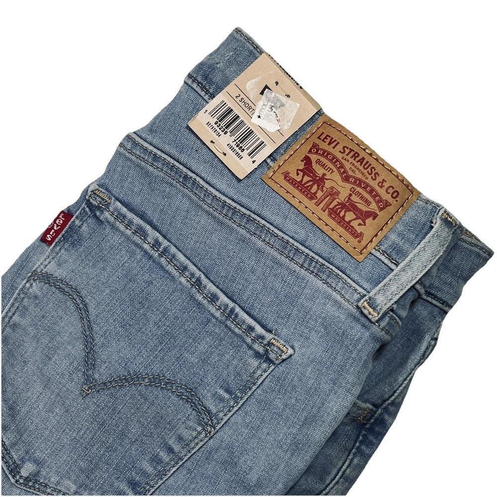 Levi's Women's Blue 720 High Rise Super Skinny‎ Distressed Jeans 26 NWT